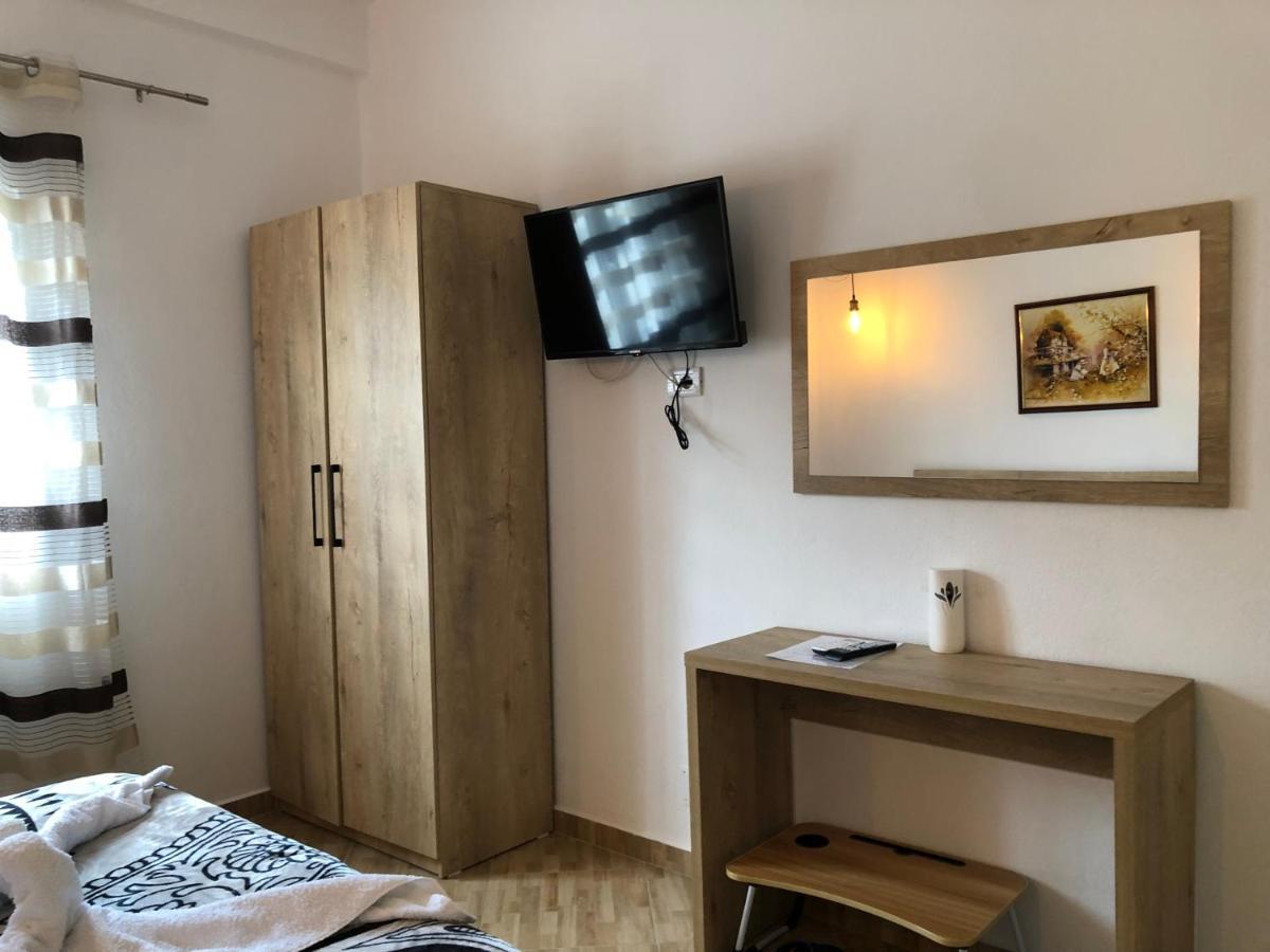 Hotel Apostoli Përmet Esterno foto