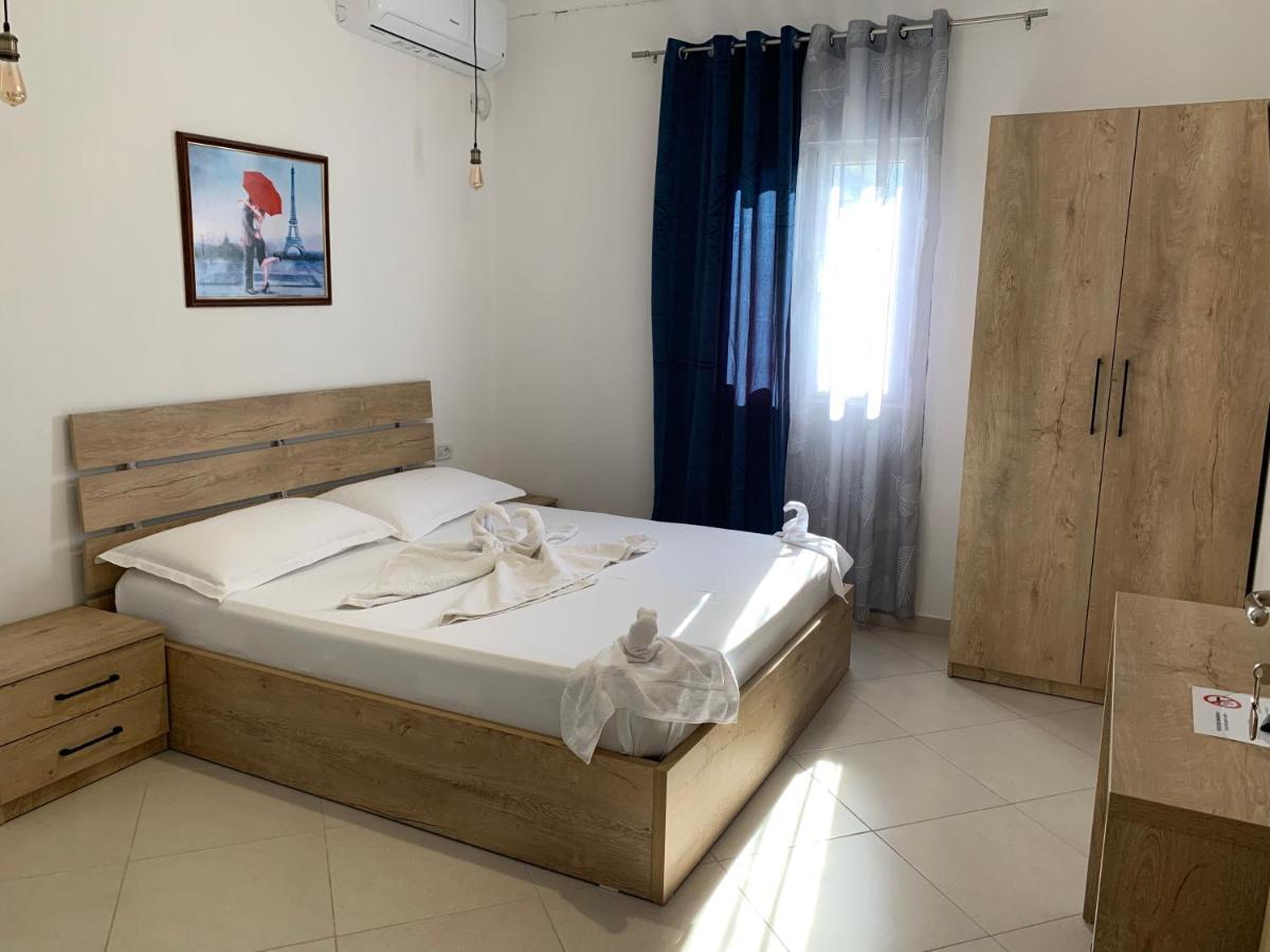 Hotel Apostoli Përmet Esterno foto