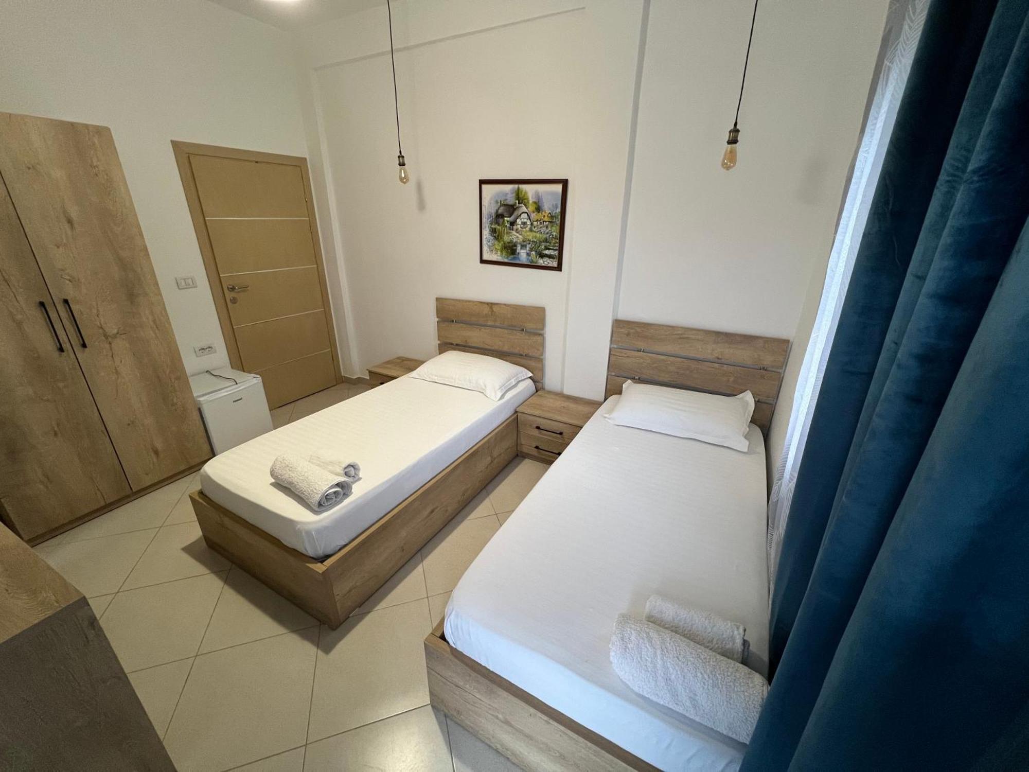 Hotel Apostoli Përmet Esterno foto