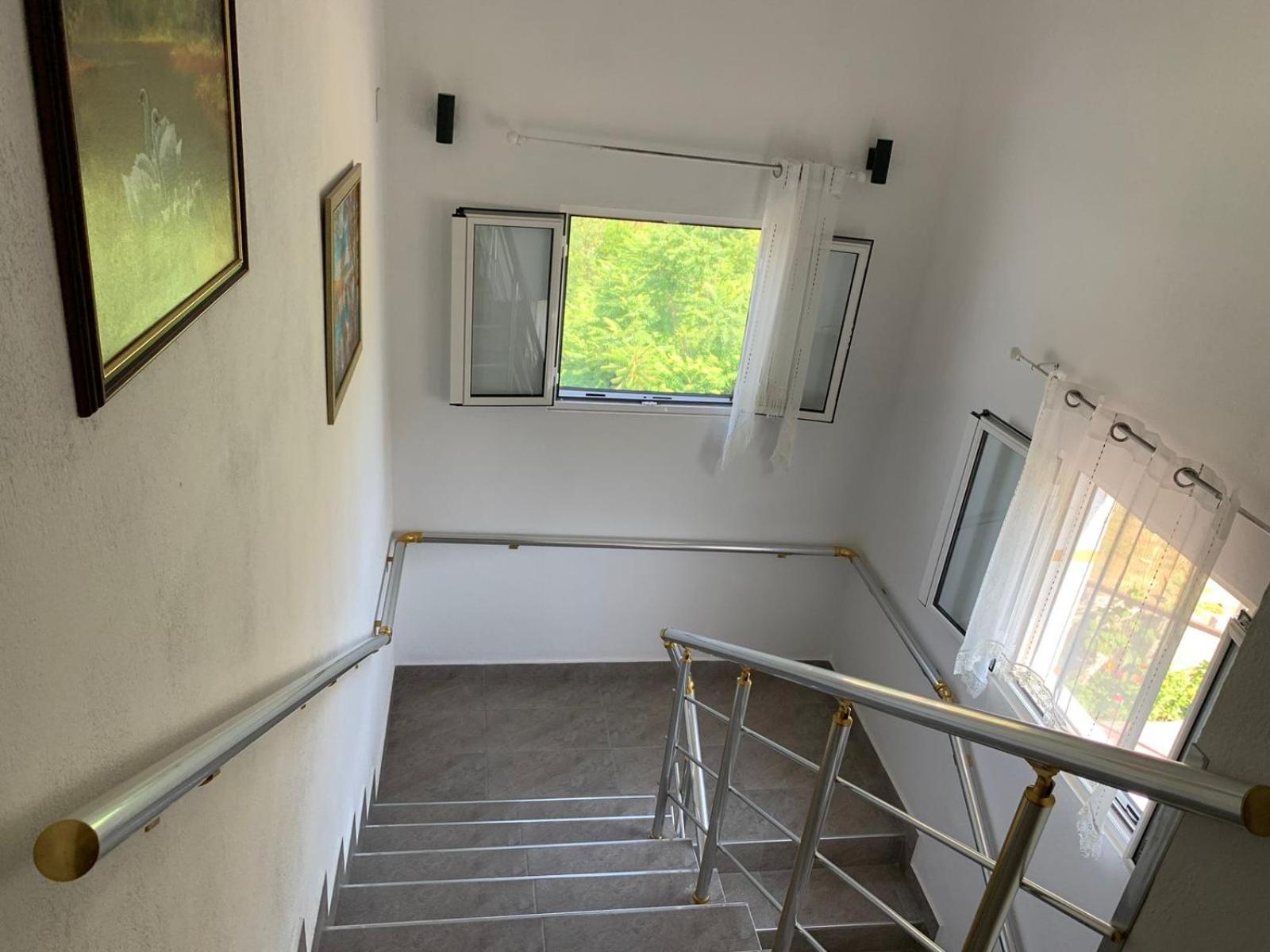 Hotel Apostoli Përmet Esterno foto